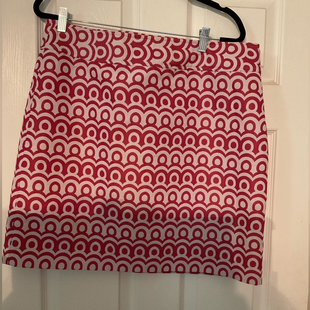 Ann Taylor size 16 but fits like a 14 skirt